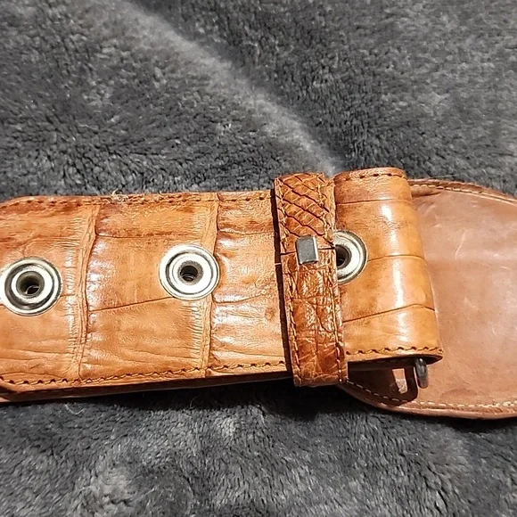 Dos De Oro Brown Crocodile Embossed Belt - Picture 8 of 8